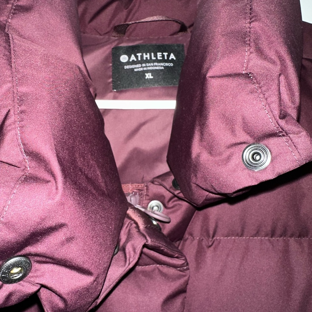 Athleta Women's Deep Purple Puffer Jacket